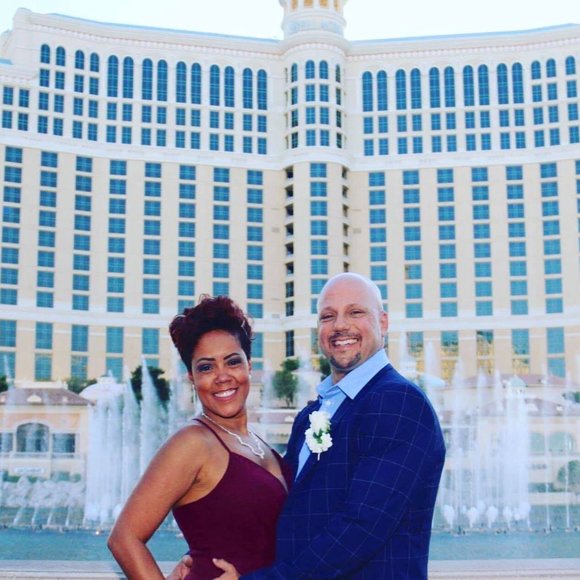 Meet your Posher, Juliana - Picture 2 of 2